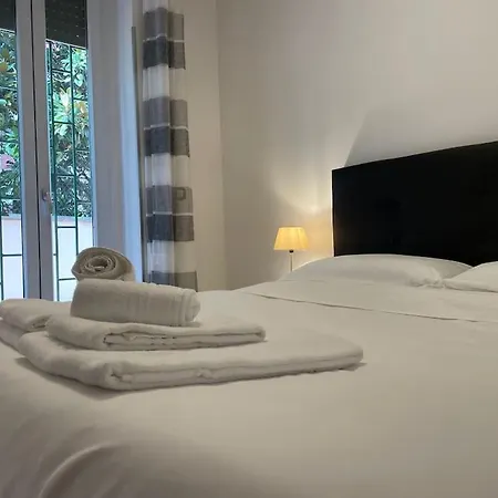 Spacious And Bright *