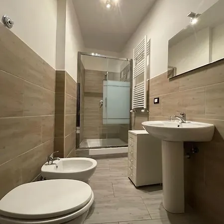 아파트 Spacious And Bright *