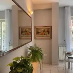 Spacious And Bright Apartment