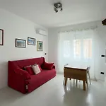 Spacious And Bright Rom