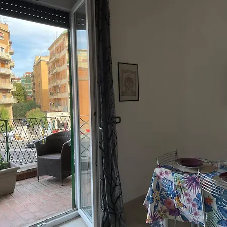 Apartment Spacious And Bright